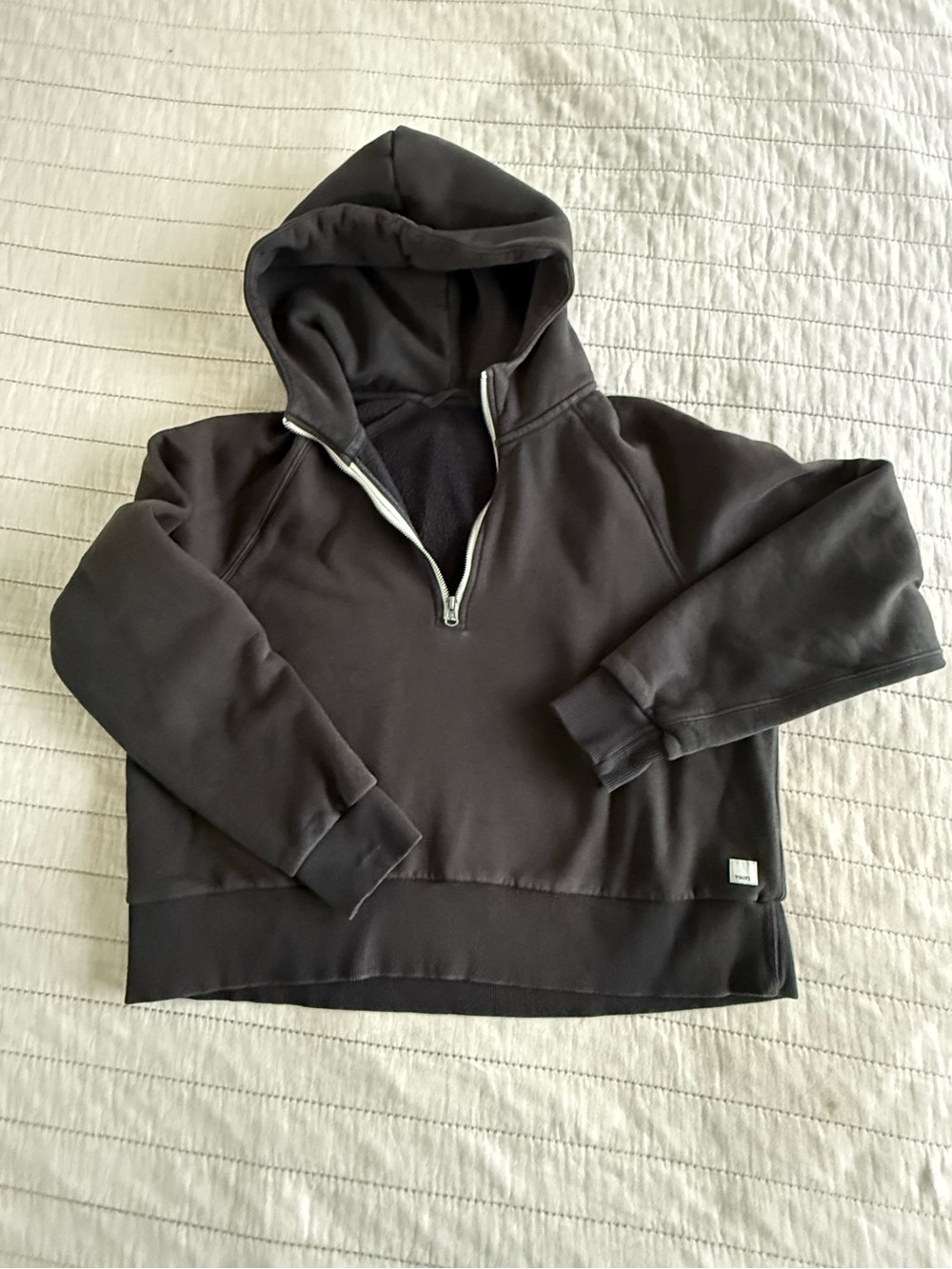 Vuori restore half zip hoodie in black